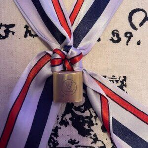 Rare Vintage Louis Vuitton Lock 200 Series Authentic #211